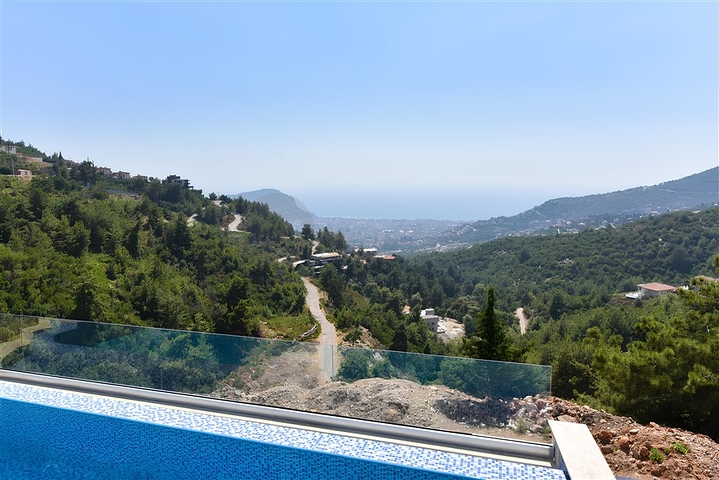 Меблированная вилла 3+2 в районе Бекташ