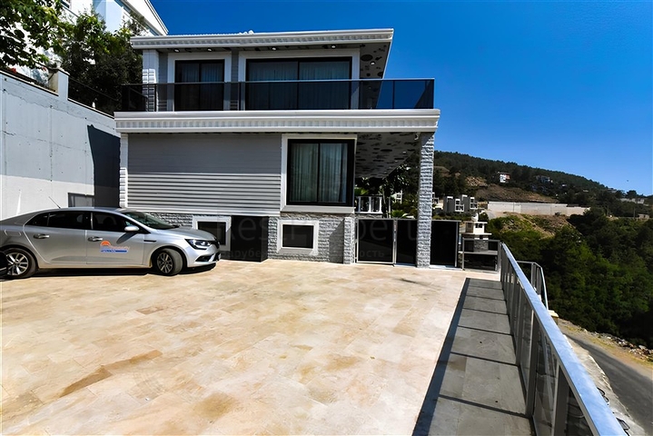 Меблированная вилла 3+2 в районе Бекташ