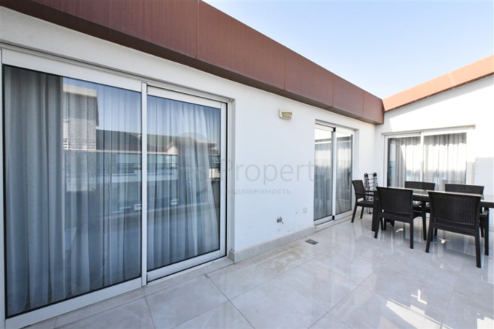 Роскошный пентхаус 4+1 в популярном районе Махмутлар