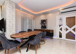 Роскошный пентхаус 4+1 в популярном районе Махмутлар