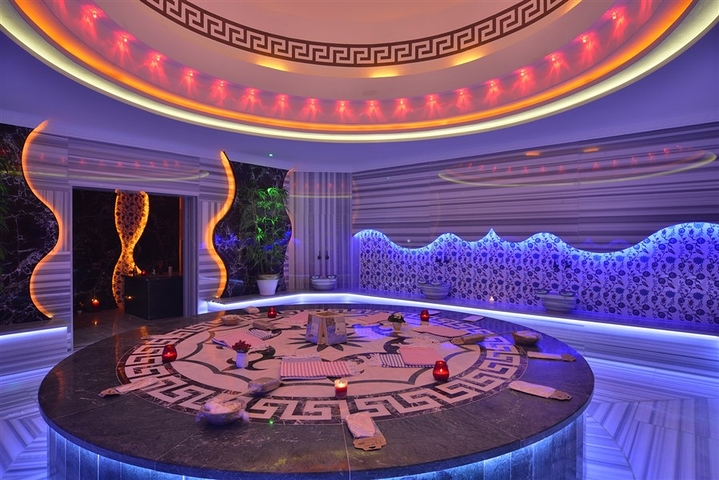 Квартира планировкой 2+1 в районе Махмутлар 