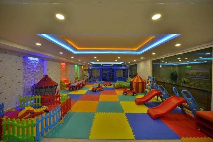 Квартира планировкой 2+1 в районе Махмутлар 