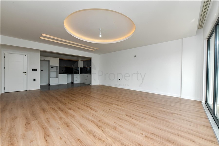 Просторная квартира центр Алании, пляж Клеопатр