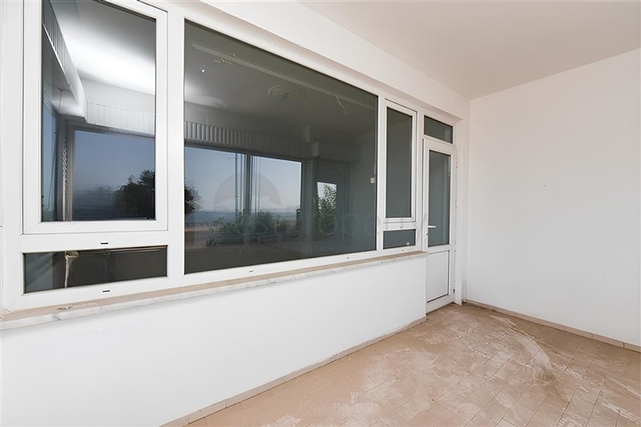 Просторная квартира 3+1 в центре Аланьи