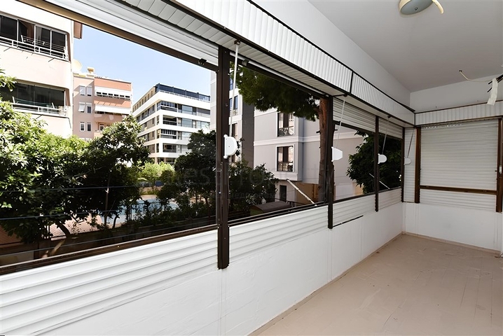 Просторная квартира 3+1 в центре Аланьи