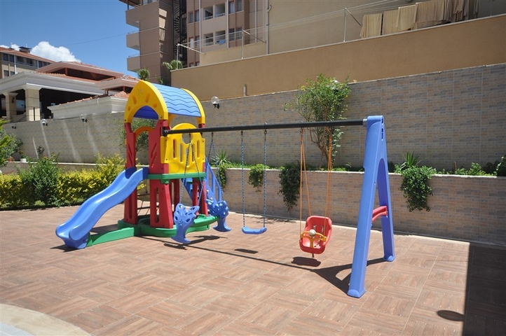 Меблированная квартира 2+1 с видом на море в Тосмуре