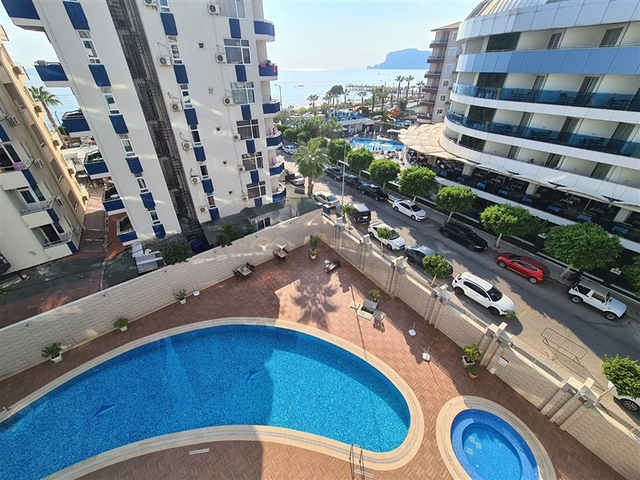 Меблированная квартира 2+1 с видом на море в Тосмуре