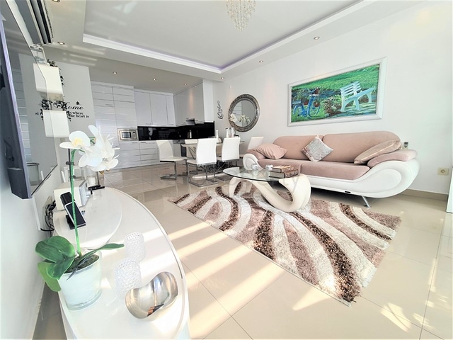 Меблированная квартира 2+1 с видом на море в Тосмуре