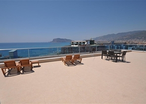 Меблированная квартира 2+1 с видом на море в Тосмуре