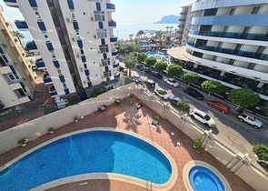 Меблированная квартира 2+1 с видом на море в Тосмуре