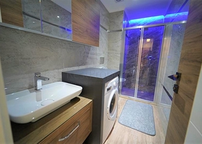 Квартира 1+1 в центре Алании на расстоянии 100 метров до моря 