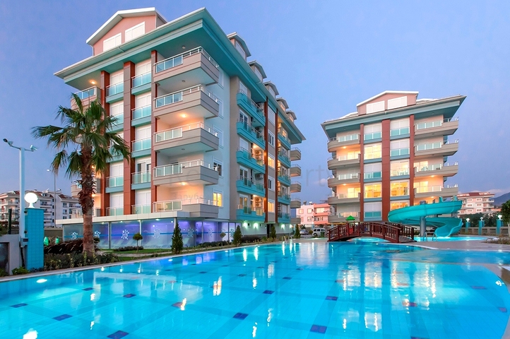 Квартира планировкой 2+1 в районе Кестель всего 50 м от моря