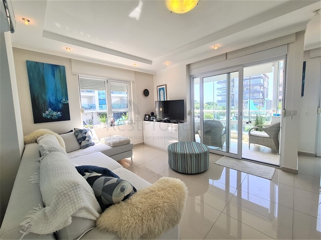 Квартира планировкой 2+1 в районе Кестель всего 50 м от моря