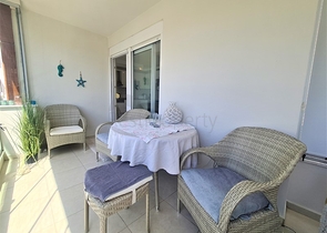 Квартира планировкой 2+1 в районе Кестель всего 50 м от моря