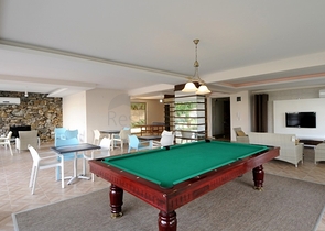 Квартира планировкой 2+1 в районе Кестель всего 50 м от моря