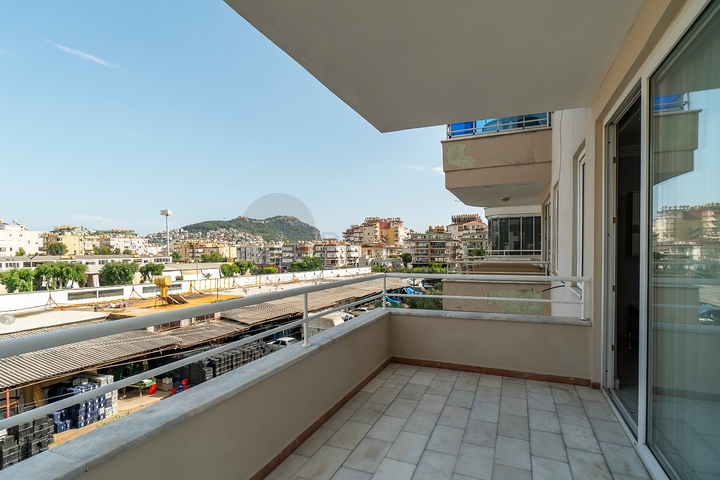 Квартира в центре Алании в 700 м от моря