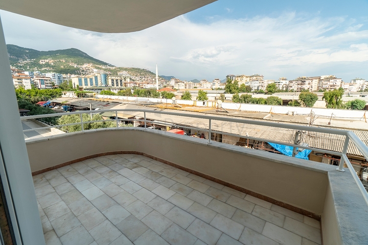 Квартира в центре Алании в 700 м от моря