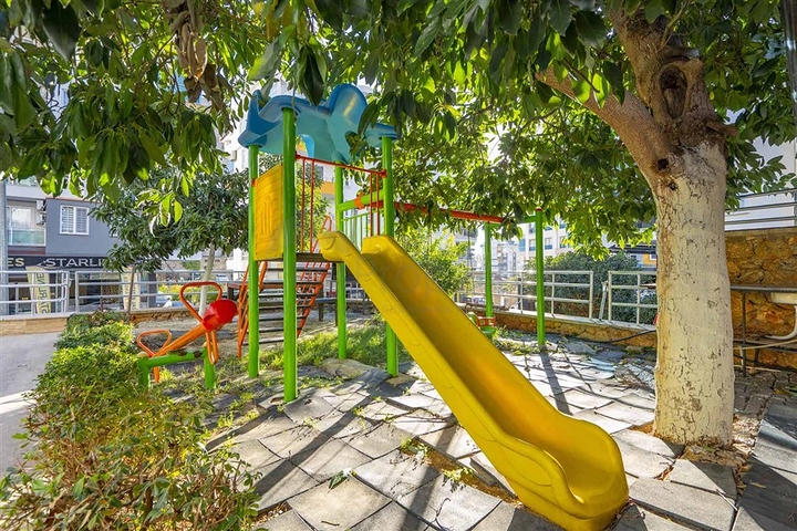 Просторная трехкомнатная квартира в пешей доступности к морю