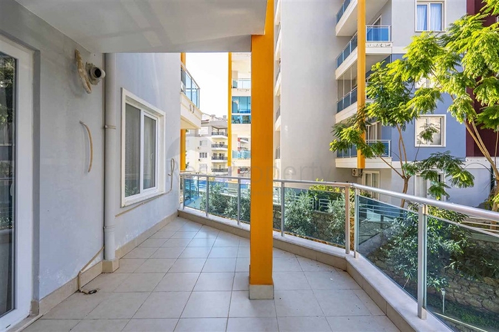 Просторная трехкомнатная квартира в пешей доступности к морю