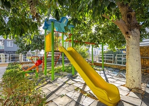 Просторная трехкомнатная квартира в пешей доступности к морю