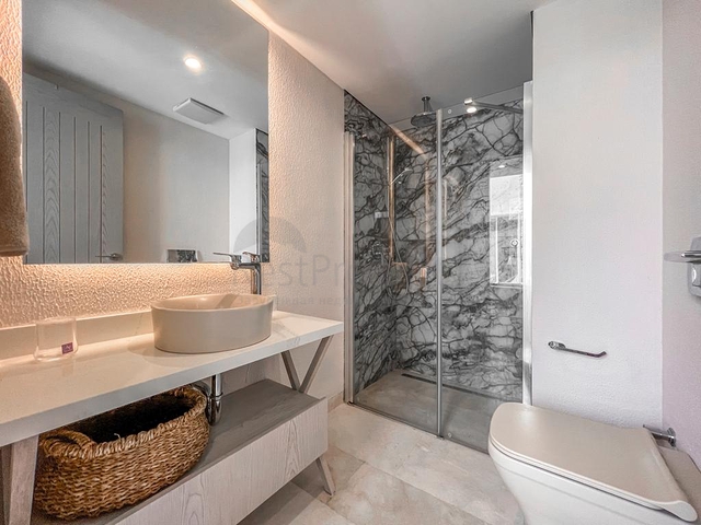 Современные виллы с частными бассейнами в Ялыкаваке 