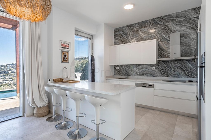 Современные виллы с частными бассейнами в Ялыкаваке 