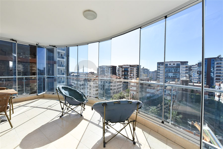 Большая квартира 2+1 с завораживающим видом на город 