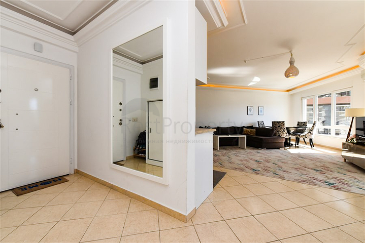 Большая квартира 2+1 с завораживающим видом на город 