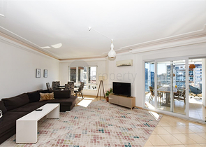 Большая квартира 2+1 с завораживающим видом на город 