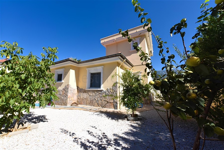 Трёхспальная вилла с элегантным ремонтом