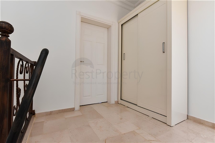 Трёхспальная вилла с элегантным ремонтом