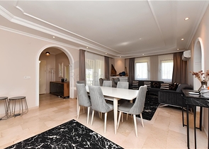 Трёхспальная вилла с элегантным ремонтом