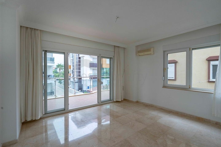 Квартира планировкой 2+1 в центральном районе Оба