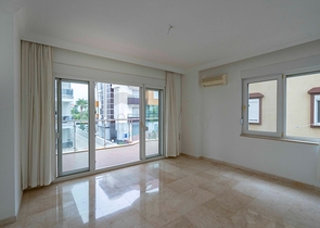 Квартира планировкой 2+1 в центральном районе Оба