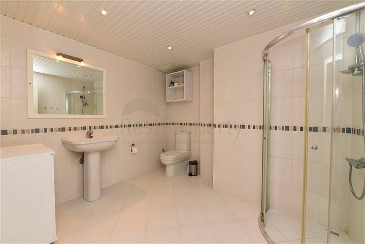 Просторный пентхаус 3+1 в районе Тосмур