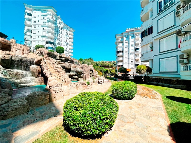 Просторный пентхаус 3+1 в районе Тосмур