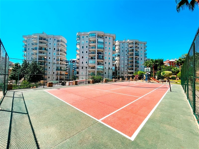 Просторный пентхаус 3+1 в районе Тосмур