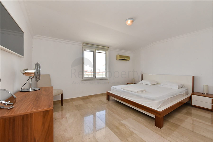 Просторный пентхаус 3+1 в районе Тосмур