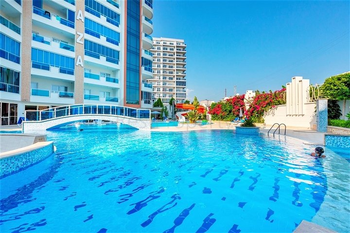 Меблированный пентхаус 4+1 с видом на море в Махмутларе