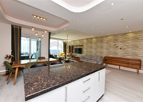 Меблированный пентхаус 4+1 с видом на море в Махмутларе