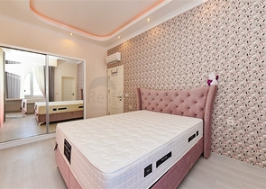 Меблированный пентхаус 4+1 с видом на море в Махмутларе