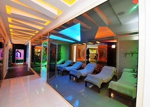 Меблированный пентхаус 4+1 с видом на море в Махмутларе