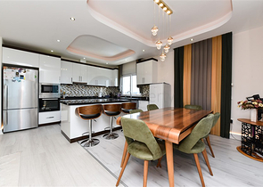 Меблированный пентхаус 4+1 с видом на море в Махмутларе