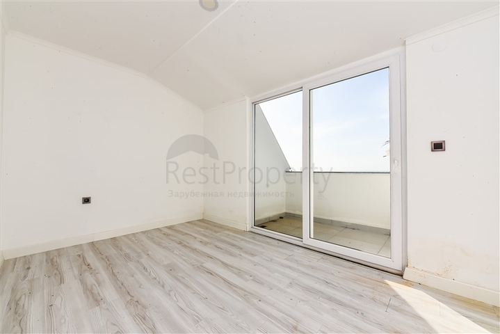 Дублекс 3+1 в малоэтажном ЖК в 150 м от моря