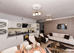 Красивая квартира в резиденции у моря в районе Махмутлар.