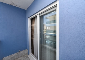 Красивая квартира в резиденции у моря в районе Махмутлар.