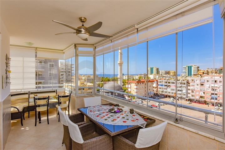 Трехкомнатная квартира в самом центре Махмутлара