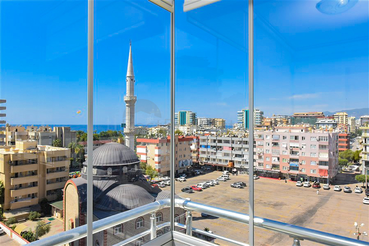 Трехкомнатная квартира в самом центре Махмутлара