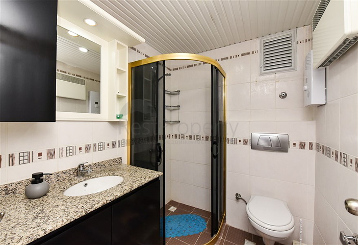 Трехкомнатная квартира в самом центре Махмутлара