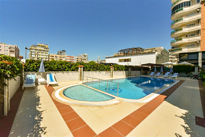 Трехкомнатная квартира в самом центре Махмутлара